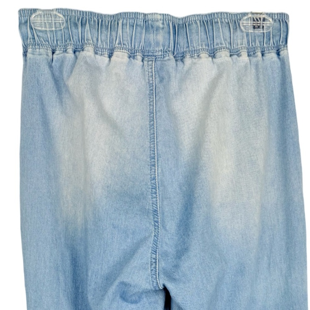 One Republic For All denim jogger jeans
Elastic waistband High Rise Casual - Picture 4 of 9